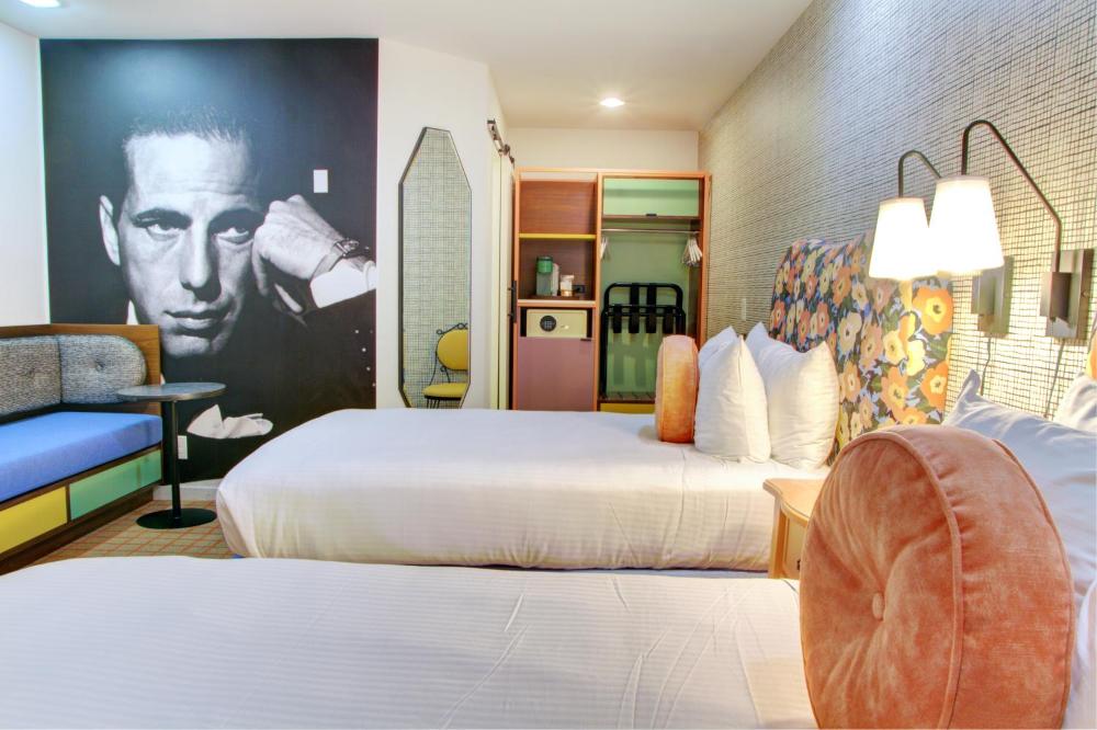 Queen Room with Two Queen Beds and Roll-In Shower - Disability Access/Non-Smoking